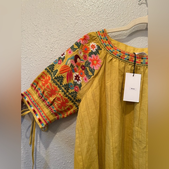 THML embroidered top NWT - Picture 3 of 5